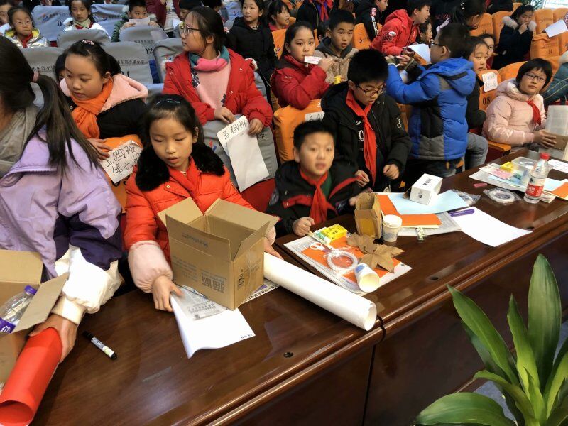 C:\Users\pc\Desktop\资料\德育处\2019.12活动\悦民社工环保创意赛\照片\QQ图片20191205135003.jpg