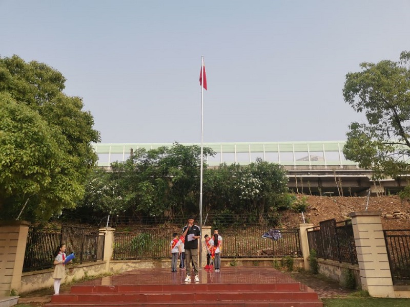 C:\Users\pc\Desktop\社会主义核心价值观进校园\诚信教育\2.jpg