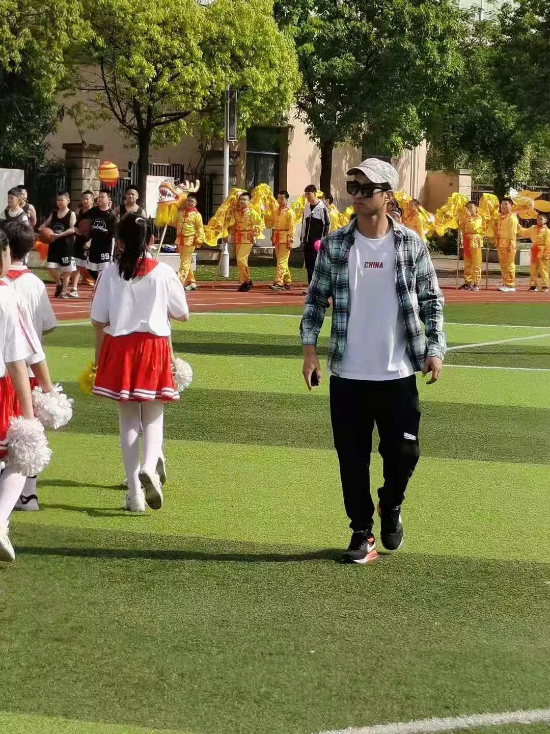 刘鹏.jpg